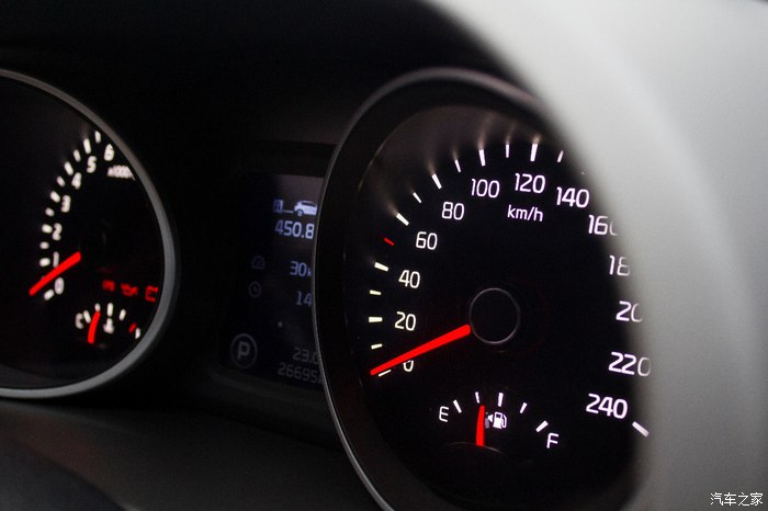 对标本田CR-V颜控选择更实惠的起亚智跑