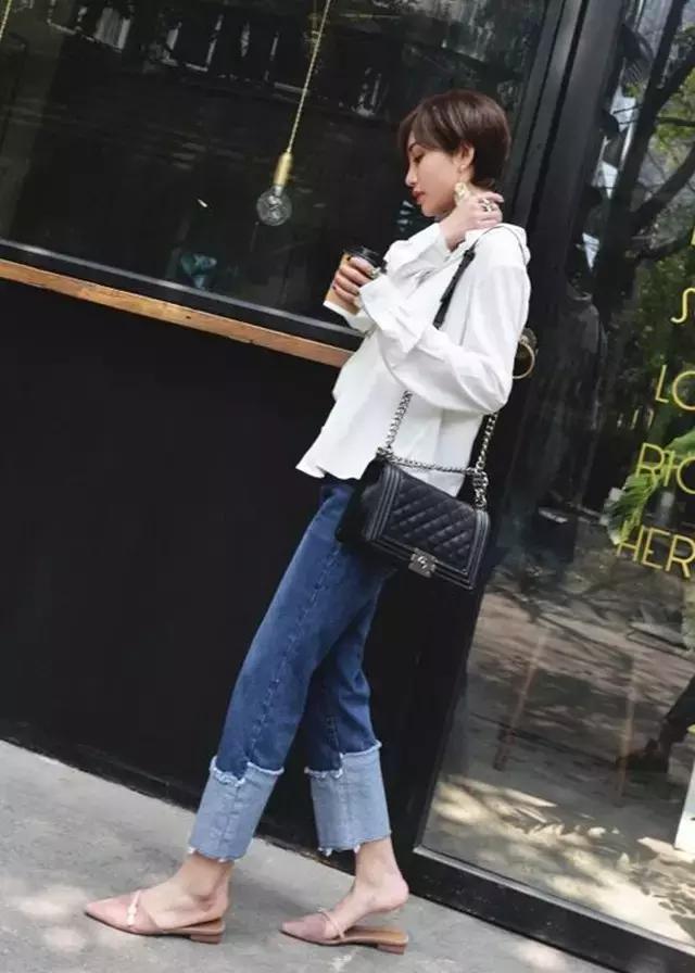 高能少年团杨紫奚梦瑶周冬雨出场,周冬雨奚梦瑶vogue对比