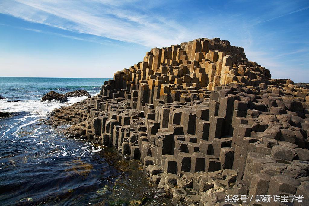 值得收藏的天然石头有哪些,这些五颜六色的石头竟然价值上亿