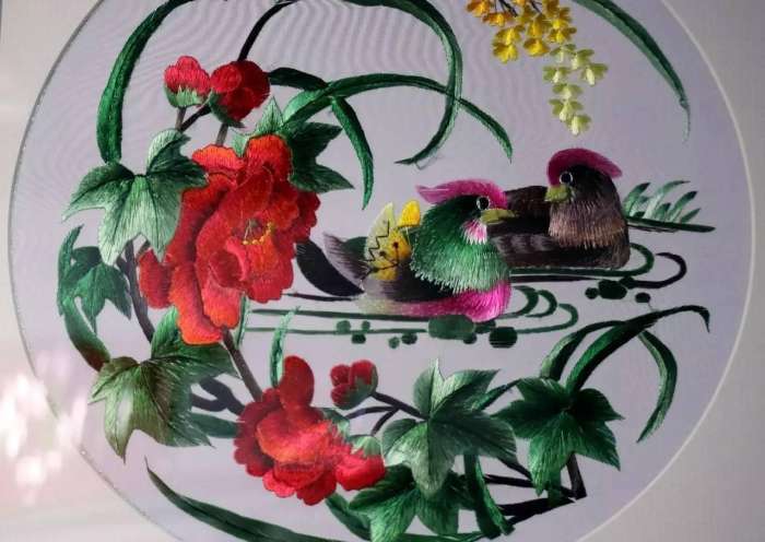 图说丨全世界都知道中国有一种非遗叫苏绣，女巧之红，十指春风