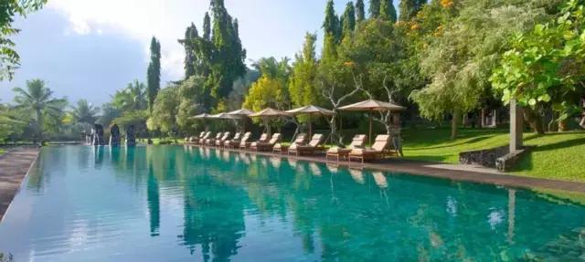 出境游哪种地方最值得去,出境游哪里好玩又便宜