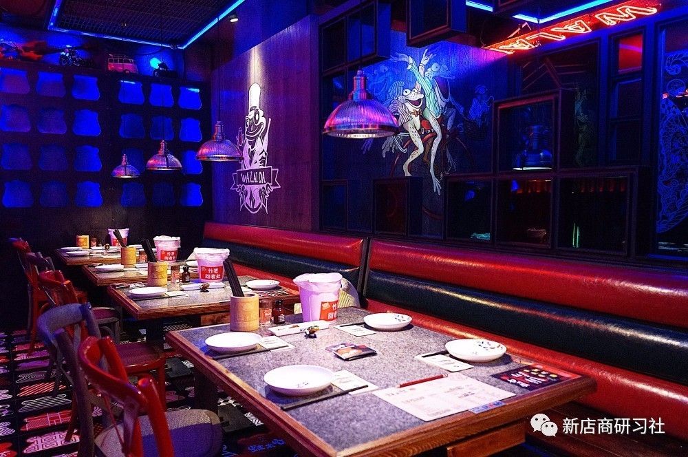 开了牛蛙店的网红,牛蛙怎么做成网红店