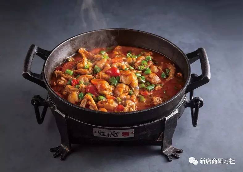 开了牛蛙店的网红,牛蛙怎么做成网红店