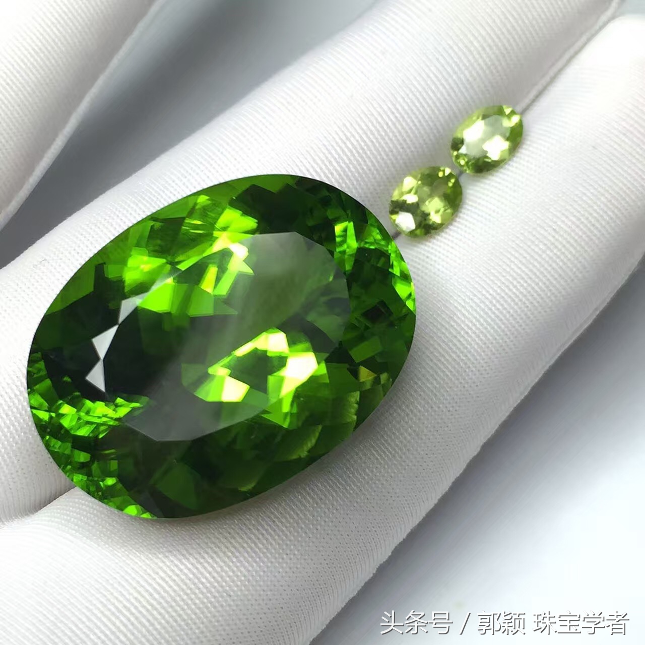 值得收藏的天然石头有哪些,这些五颜六色的石头竟然价值上亿