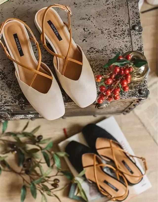 高能少年团杨紫奚梦瑶周冬雨出场,周冬雨奚梦瑶vogue对比