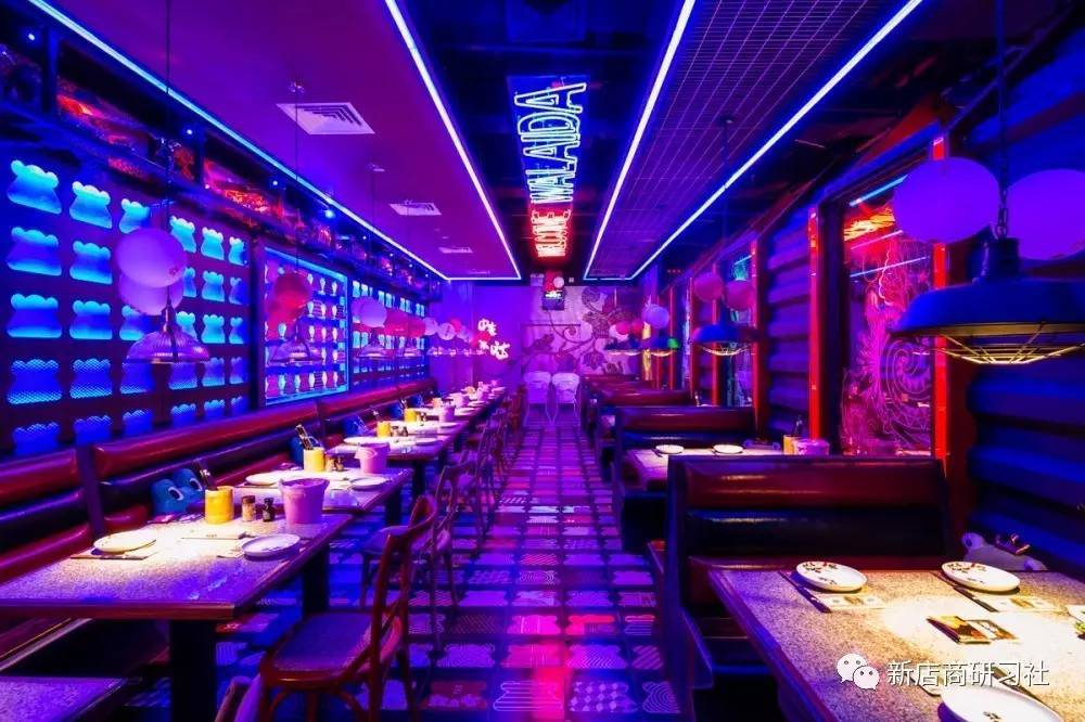 开了牛蛙店的网红,牛蛙怎么做成网红店