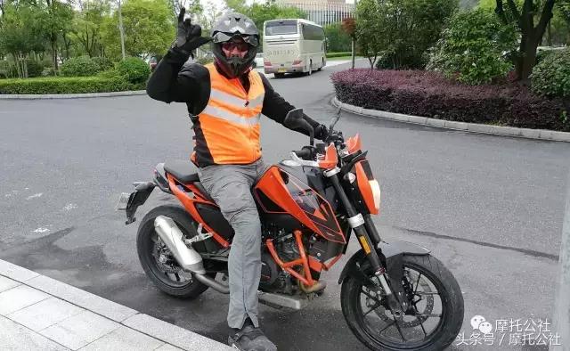 15款ktm690试驾,试驾KTM690Duke