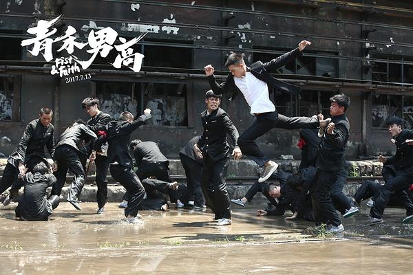 《青禾男高》:美少年热血激斗,雄性荷尔蒙炸裂爆棚