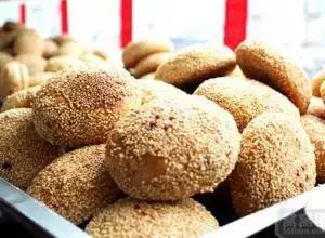 一个老外说要在1年内吃遍中国，结果5年了，还在新乡