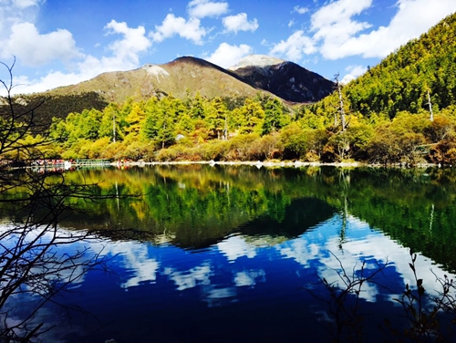 成都到稻城亚丁租越野车价格?