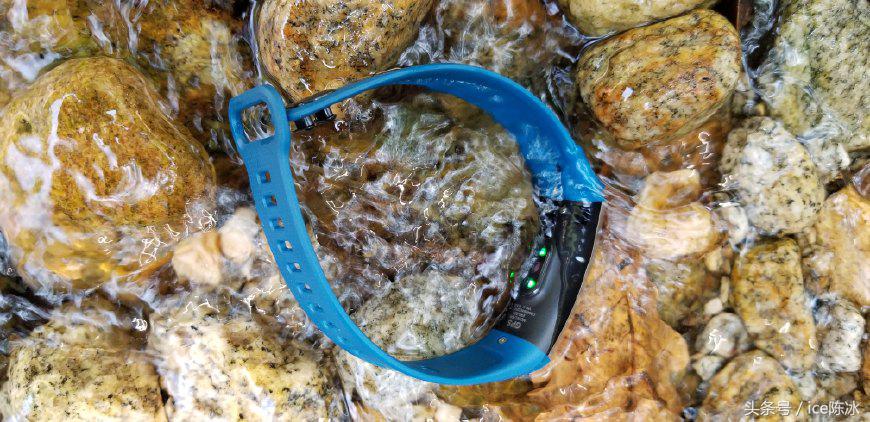 华为手环6pro防水测评,华为手环6pro防水性能怎么样