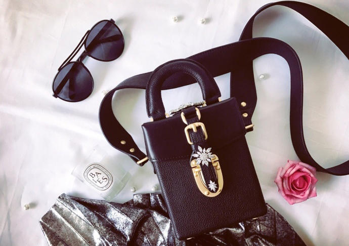 谁劝我都不好使，今夏就爱相机包！