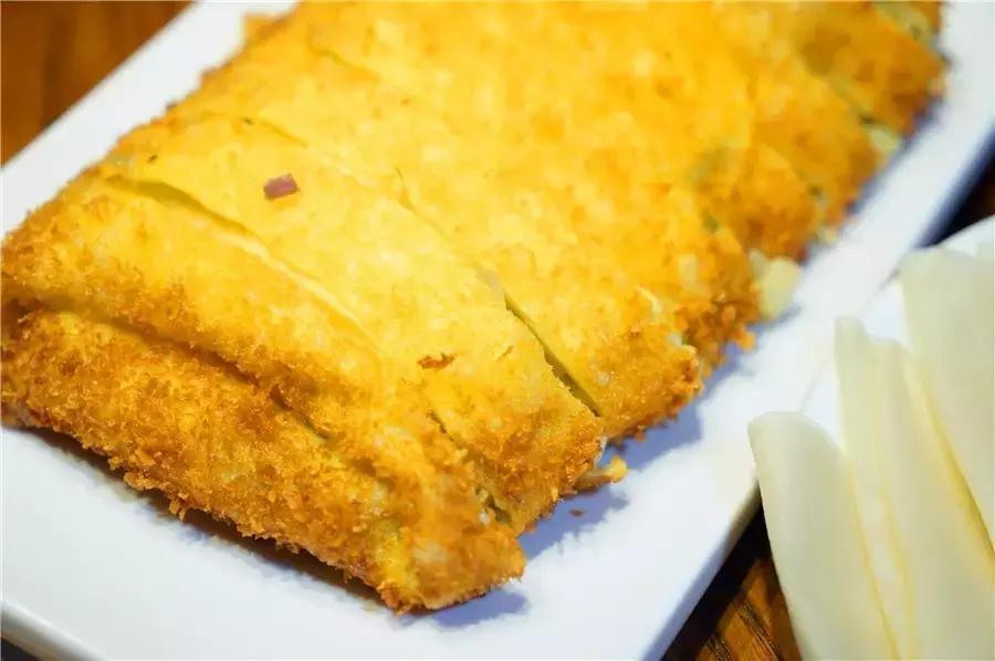 蒙眼用剪刀做面,服了!这么牛X的店居然系佛山的10年老字号!东家好吃才是硬道理!