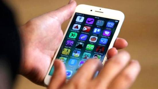 手机为什么打开软件就闪退,手机为什么一打开游戏就闪退