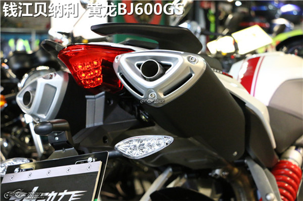 黄龙600和正常四缸,黄龙600新款对比老款