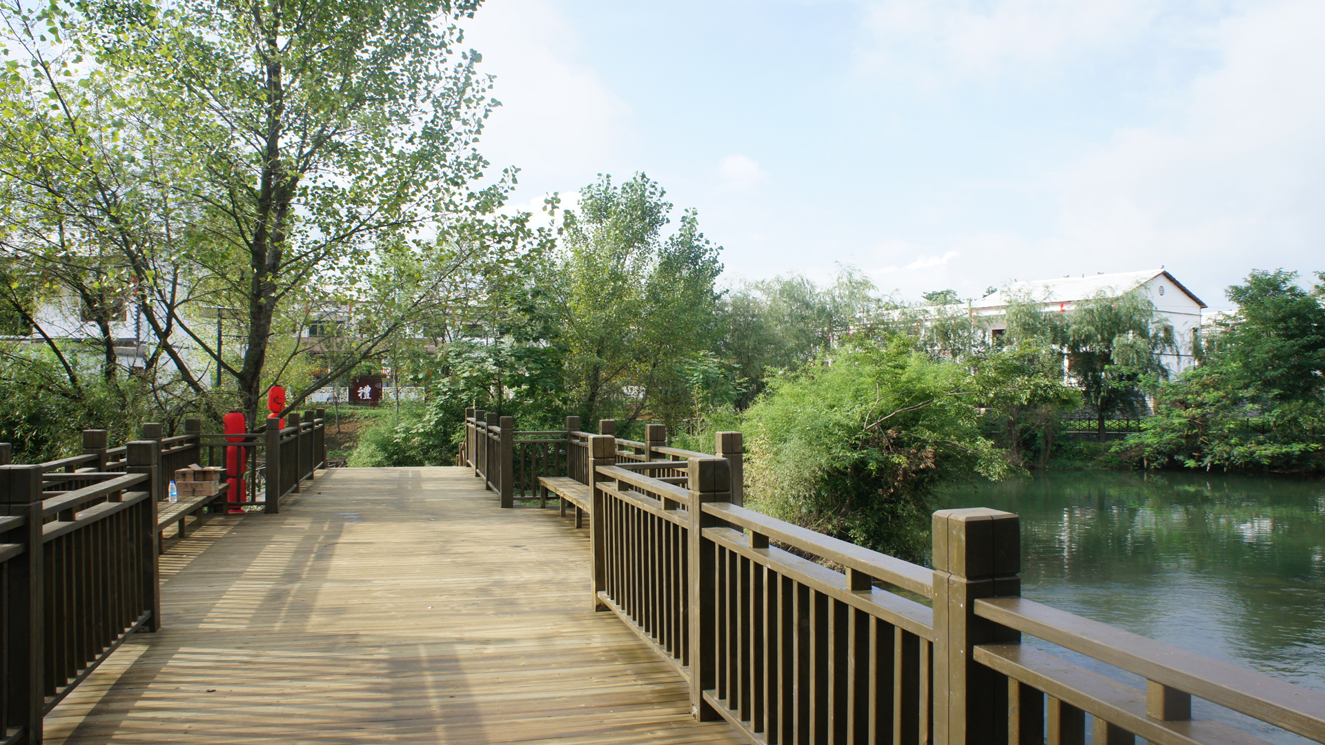 看看如今旧州镇终于找到了历史上夜郎自大的底气