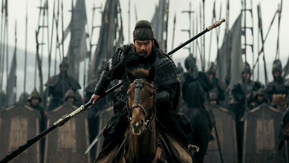 一把青龙偃月刀,胯下赤兔马,也是古代*男美**子的他妻子是谁