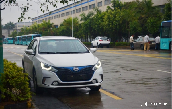 比亚迪秦ev抢先体验,2022比亚迪秦plusev新款