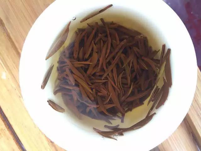 2万一斤的金骏眉,真正的金骏眉多少一斤