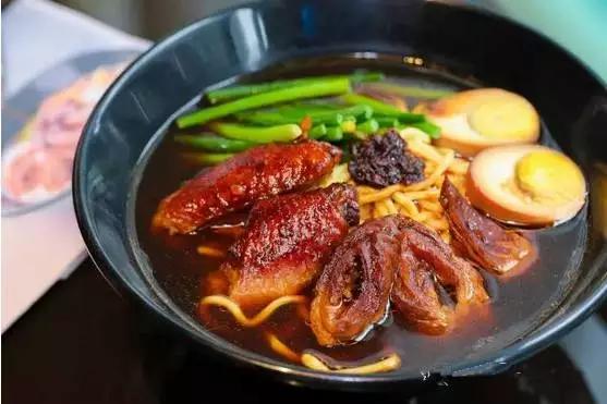 带朋友吃饭去哪里吃最好,出去吃什么面条好吃