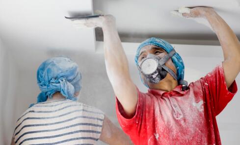 装修房子对装修师傅要注意些啥,为什么装修时要对装修师傅狠