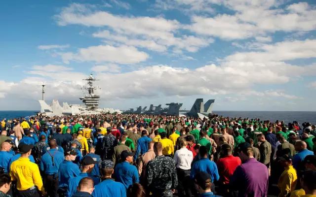 航空母舰二维图,航空母舰彩虹人白马甲