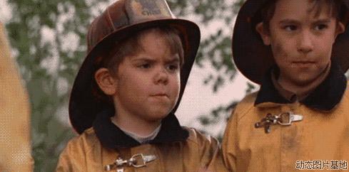 女人情绪受大姨妈控制变“*力暴**狂”，男票该如何面对