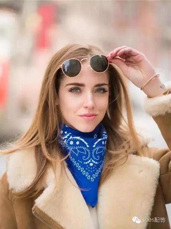 懒人小方巾的系法,年轻人小方巾的各种系法冬季