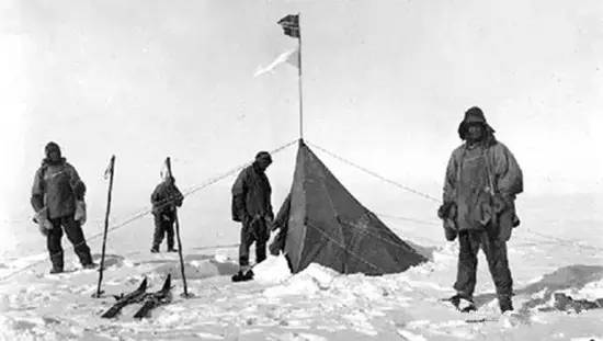 burberry最新时尚单品,burberry新季迷惑时尚单品