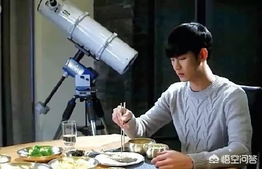 为什么韩国人吃饭用手,为什么韩国人吃饭用筷子