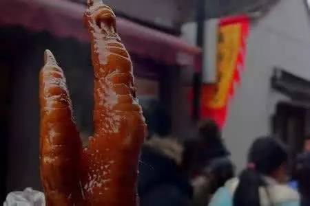 把所有美食都吃完,把所有的美食吃完