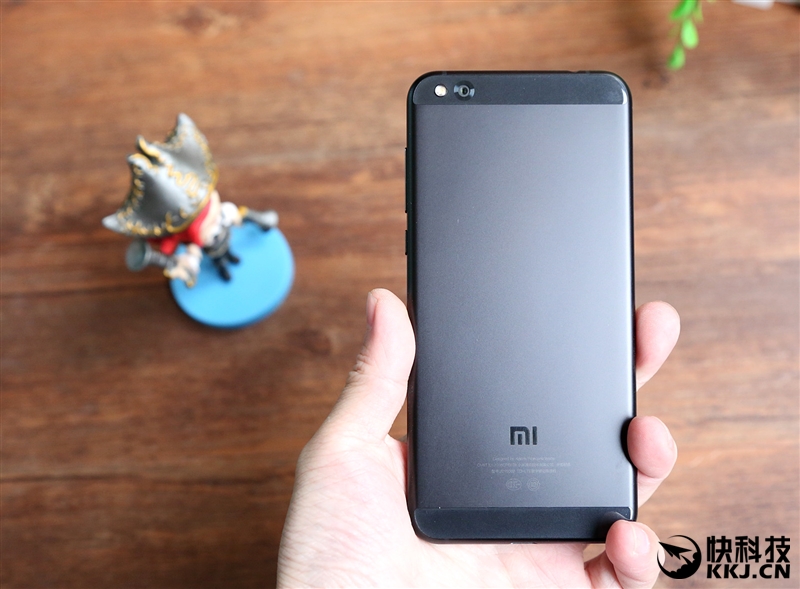 小米5c与小米5的区别,小米花了几年打倒山寨机