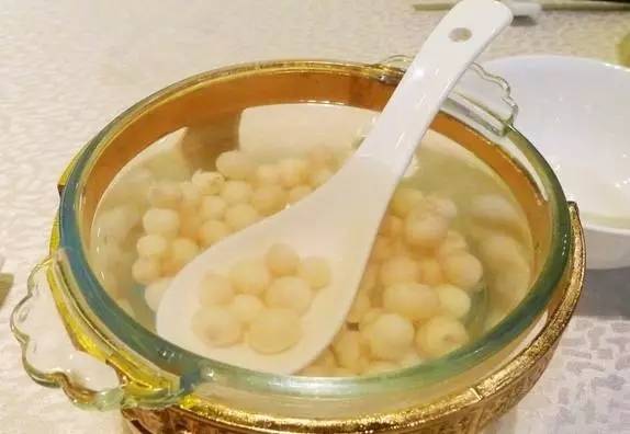 把所有美食都吃完,把所有的美食吃完