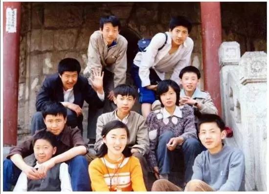 相机的第一组照片,相机里的第一只猫