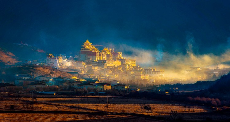 香格里拉心中的日月攻略,去香格里拉寻找心中的日月