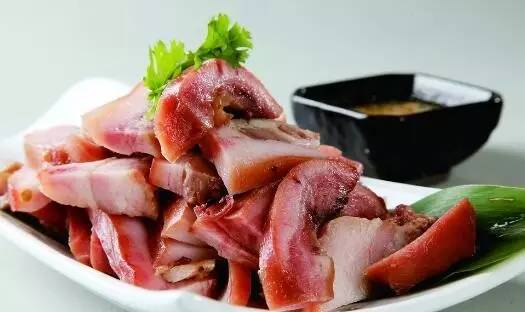 把所有美食都吃完,把所有的美食吃完