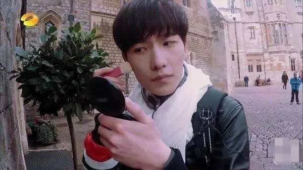 男人要成长和提升自己,男人要努力挣钱提高生活水平