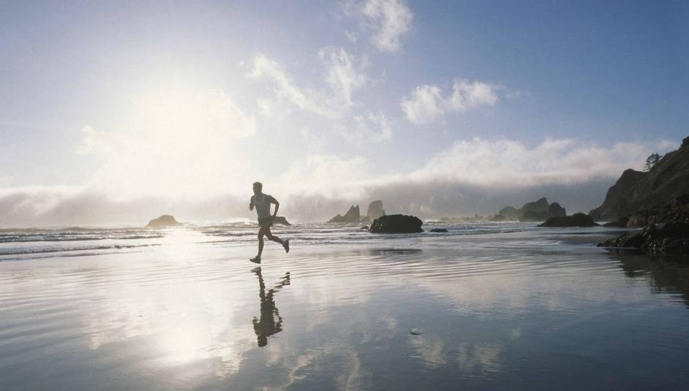 「荐读」一个奔跑在幻象里浑不自知的后生——夸父