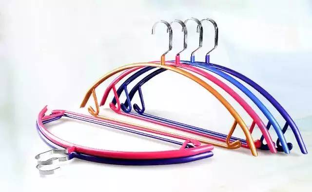 衣架原来还能这样用,衣架竟然可以这么用