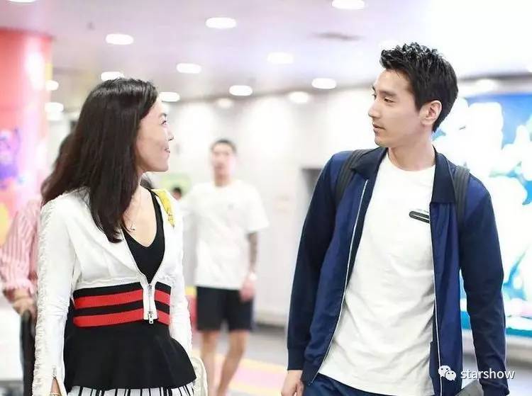 美妆播报|赵又廷素颜上热搜,韩媒评选古装四美花落谁家?