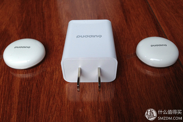 陪聊智能机器人,小精灵智能陪护机器人