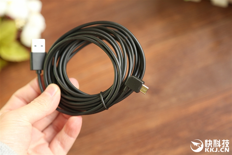 小蚁智能行车记录仪使用说明书,小蚁行车记录仪1015测评