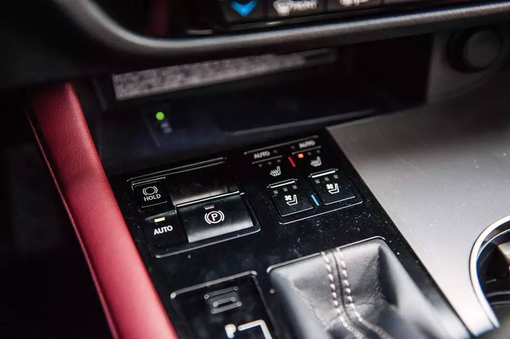 雷克萨斯rx3002022款,雷克萨斯rx200t四驱典雅试驾