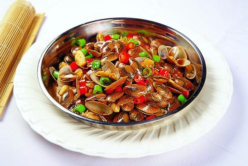 花甲与丝瓜能一起做菜吃吗,丝瓜和花甲肉可以一起吃吗