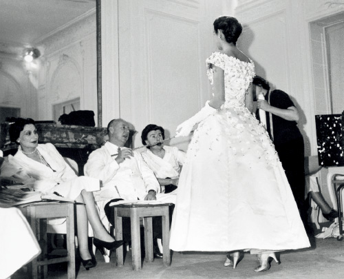 迷恋香水,以时装之名