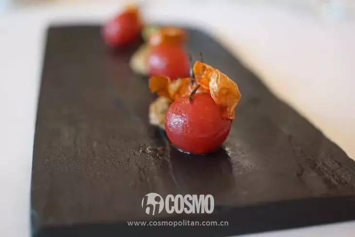 OMG｜太子妃张天爱转行卖卤煮，这还不是最夸张的明星餐厅