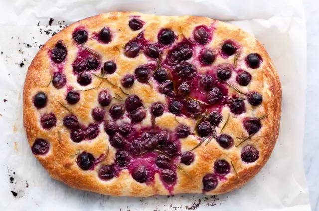 怎么吃葡萄不吐葡萄皮呢,如何吃葡萄不吐葡萄皮