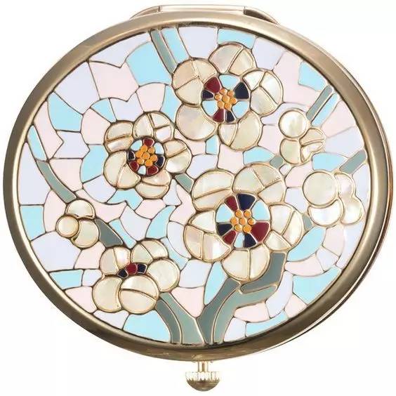 周一综合症?这些高颜值化妆品一扫你的沉闷心情!