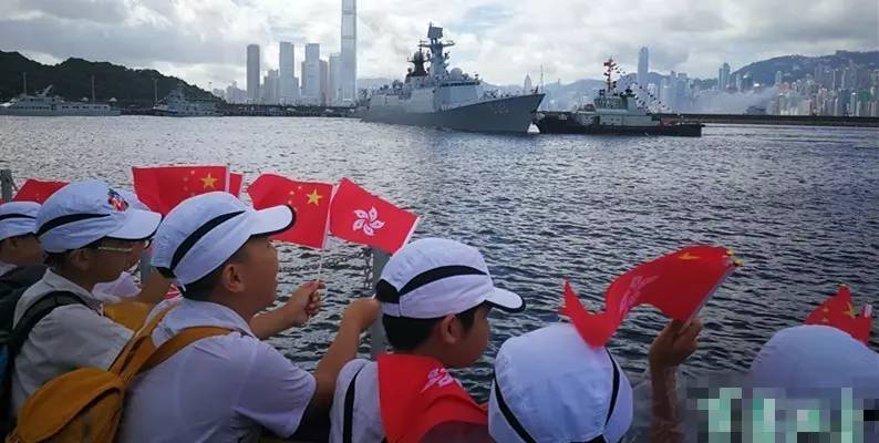 辽宁舰访问香港市民落泪,辽宁舰访问香港mv