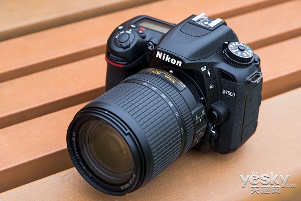 尼康d7500比d7100画质提升多少,尼康d7500和佳能90d哪个值得入手